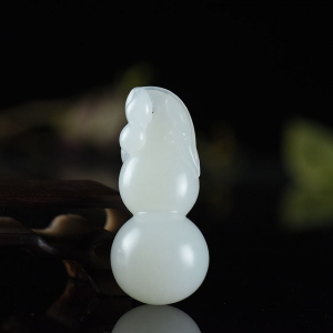 山流水料和田羊脂白玉福禄吊坠