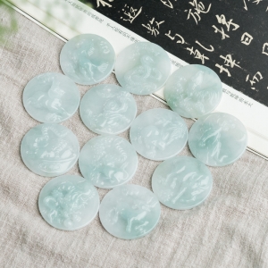 糯冰种浅绿翡翠十二生肖吊坠（单件）