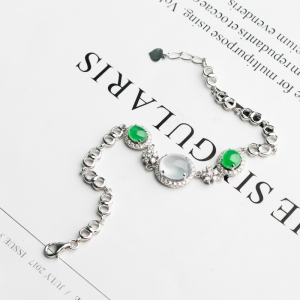 18K冰种翡翠手链