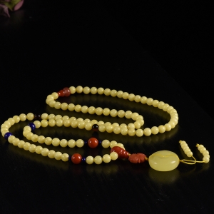 6mm白花蜜蜜蜡108佛珠