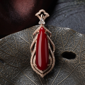 18K阿卡牛血红珊瑚水滴吊坠