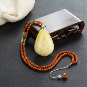 白花蜜蜡水滴吊坠