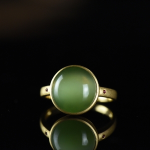 18K山料和田碧玉猫眼戒指
