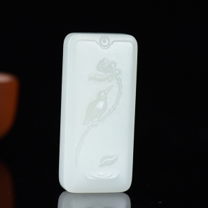 山流水料和田羊脂白玉富贵鸟吊坠