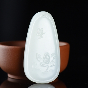 山流水料和田羊脂白玉幽莲吊坠