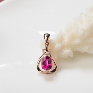 18K玫红碧玺吊坠