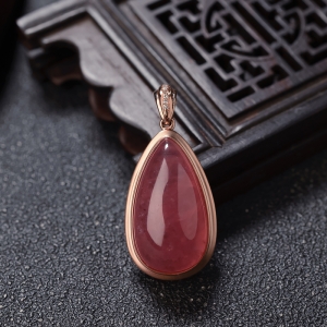 18K红纹石水滴吊坠
