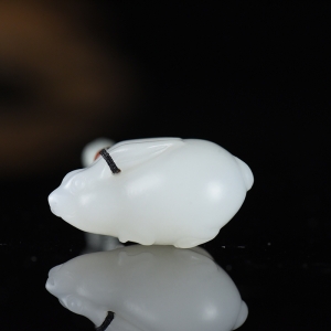 山料和田羊脂白玉卯兔吊坠