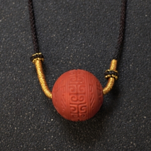 柿子红南红回纹珠吊坠