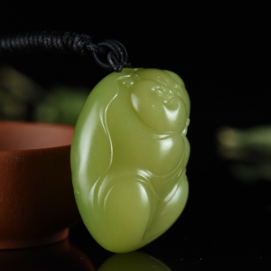 山料和田黄玉童子吊坠