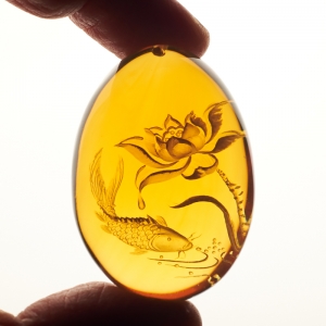 墨西哥蓝珀连年有余吊坠