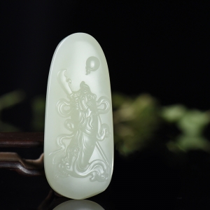 籽料和田白玉关公吊坠