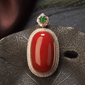 18K阿卡珊瑚吊坠