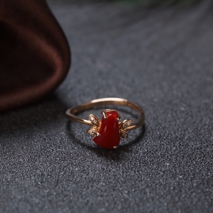 18K阿卡牛血红珊瑚随形戒指