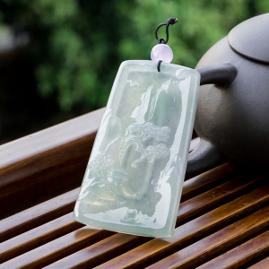 糯冰种翡翠山水意境吊坠