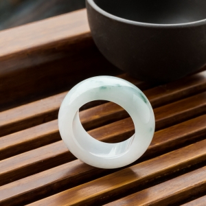 糯种飘花翡翠指环