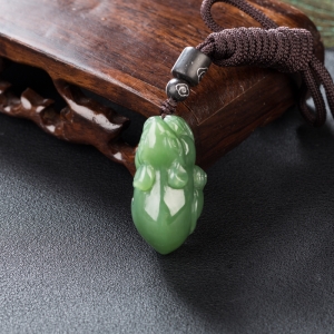 山料和田碧玉子鼠吊坠