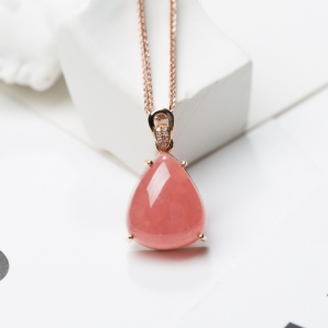 18K红纹石水滴吊坠