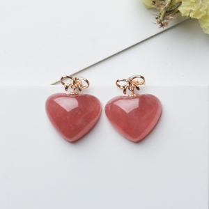 18K红纹石心形耳坠