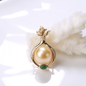 18K海水金色珍珠吊坠