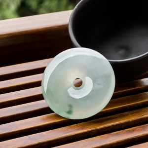 冰种飘花翡翠平安扣吊坠