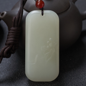 山料和田白玉连年有余吊坠