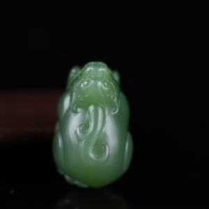 山料和田碧玉貔貅吊坠