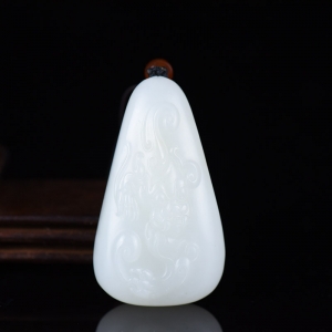 山料和田白玉守护吊坠