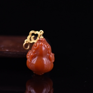 18K柿子红南红貔貅吊坠