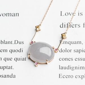 18K糯冰种翡翠项链