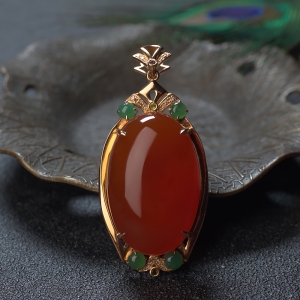 18K冰红南红吊坠