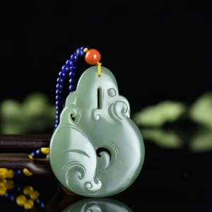 山料和田碧玉如意吊坠