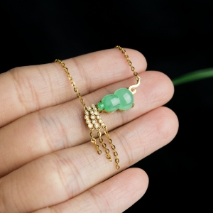 18K糯冰种苹果绿翡翠福禄项链