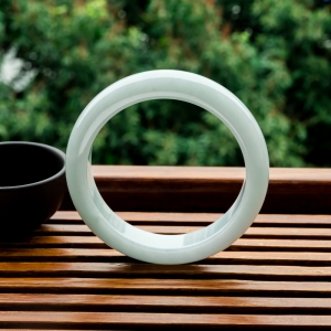 61mm糯冰种翡翠平安镯