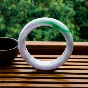 56mm糯种春带彩翡翠平安镯