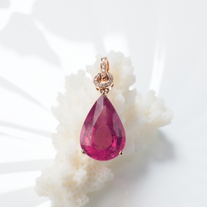 18K玫红碧玺水滴吊坠