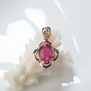 18K玫红碧玺吊坠