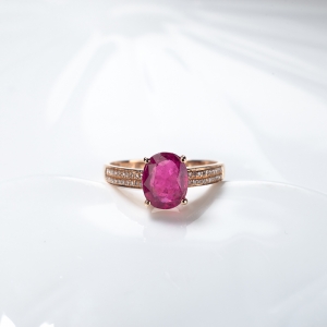 18K玫红碧玺戒指