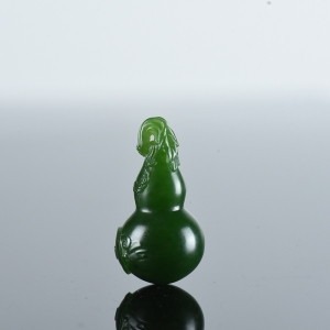 山料和田碧玉葫芦吊坠
