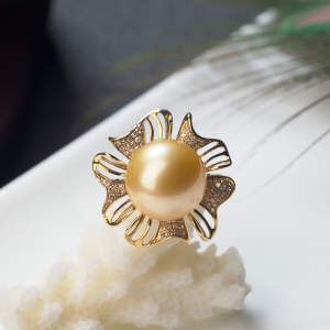 18K海水金色珍珠戒指