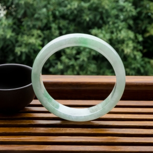 58mm糯冰种飘翠翡翠平安镯