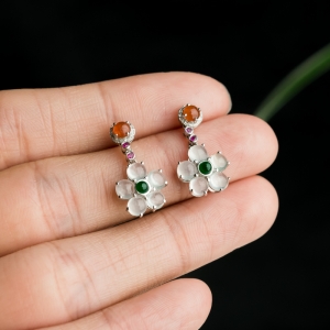 18K冰种翡翠耳坠