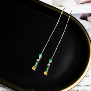 18K糯冰种翡翠耳坠