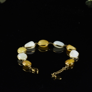 山料和田玉原石手链