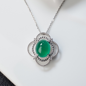 18K鲜绿祖母绿吊坠