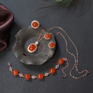 银镶樱桃红南红戒指/吊坠/耳钉/手链套装