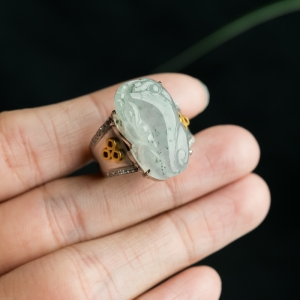 18K糯冰种飘花翡翠貔貅戒指