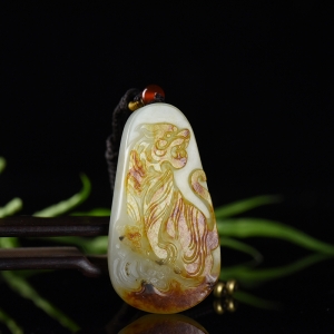 俏色籽料和田玉上山虎吊坠