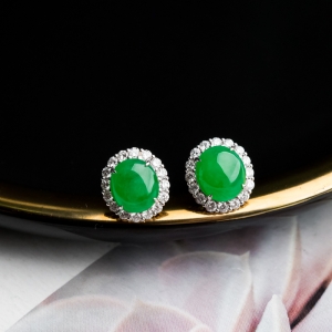 18K糯冰种翠绿翡翠耳钉