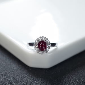 18K鸽血红红宝石戒指